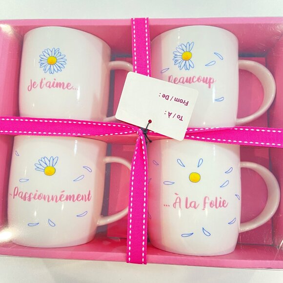 Set Of 4 Ceramic Daisy-Themed French Love Quote Mugs In Pink Gift Box graphic - Picture 6 of 14
